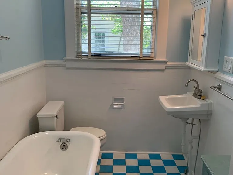 110 N Hilliard St — Photo 22