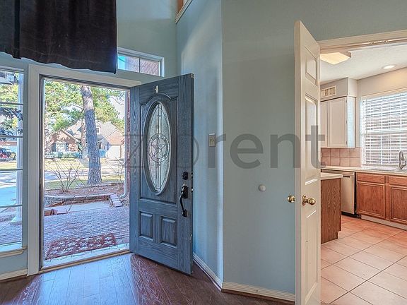 2nd image of 16023 Gladebrook Glen Ln