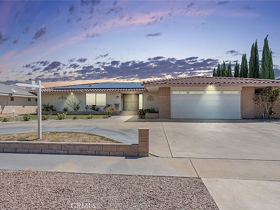 3rd image of 27387 Lakeview Dr