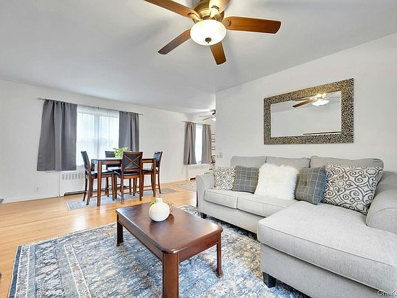 4th image of 7 Fieldstone Drive #117