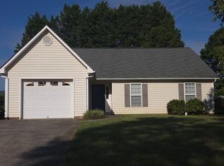2025 Ardmore Village Ln, Winston Salem, NC 27127