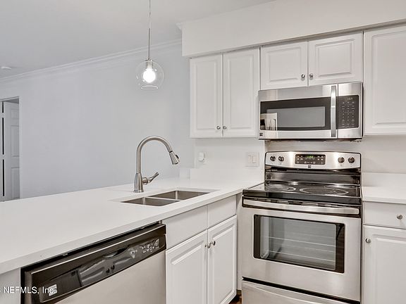 5th image of 100 FAIRWAY PARK Boulevard #1404