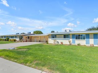 10226 W Snead Cir S, Sun City, AZ 85351