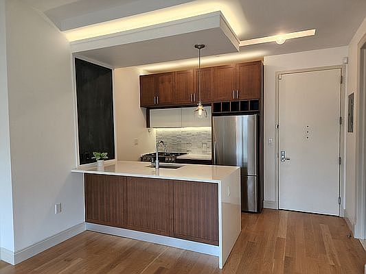 3rd image of 42 Maspeth Ave APT 3E