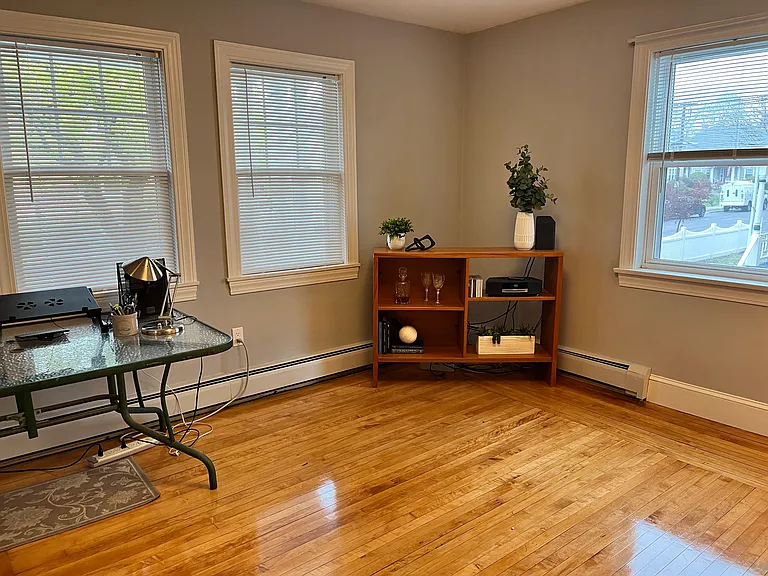 28-28A Richardson Ave — Photo 10