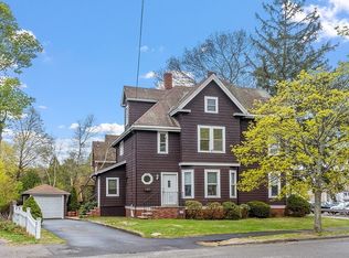 2 Bond Pl, Saugus, MA 01906