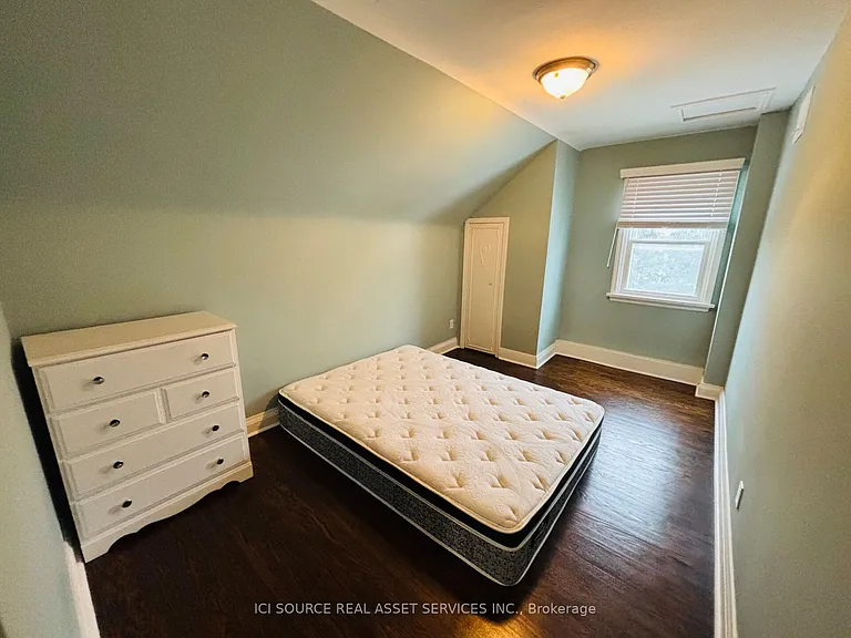 12 Iondale Pl — Photo 11