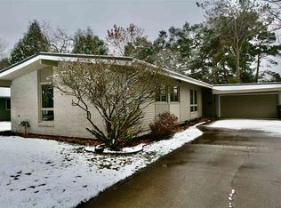 213 Sinclair St, Midland, MI 48640