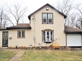 843 N Ottawa Ave, Dixon, IL 61021