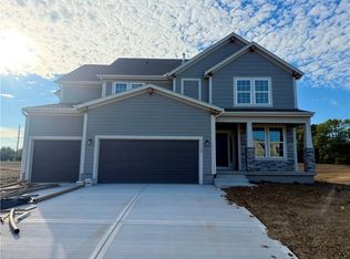 11382 S Emerald St, Olathe, KS 66061