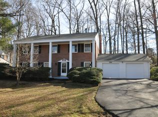 12616 Saint James Rd, Rockville, MD 20850