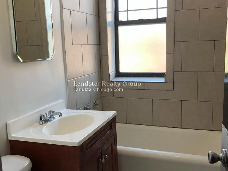 1023 Argyle Pl #223 — Photo 5