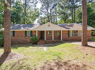 1025 Dogwood Ave E, Daphne, AL 36526