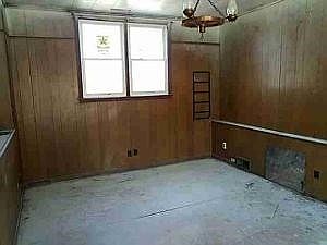 4th image of 963 N Frayser Cir