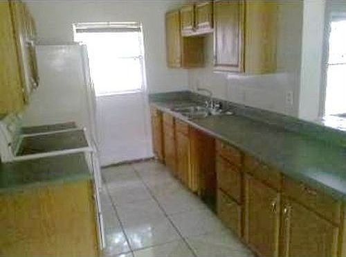 3rd image of 1530 Egan Dr