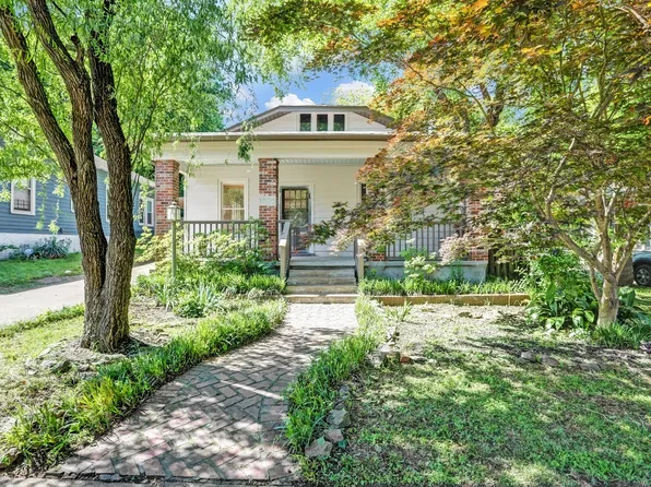 1995 Walker Ave, Memphis, TN 38104