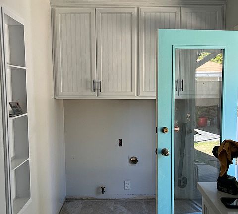 5th image of 6431 W 86th Pl