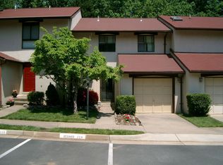 2303 Glade Bank Way, Reston, VA 20191