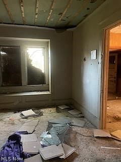 5th image of 10108 Flora Ave