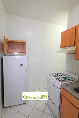 Rented by Green Home NY Realty LLC | media 10