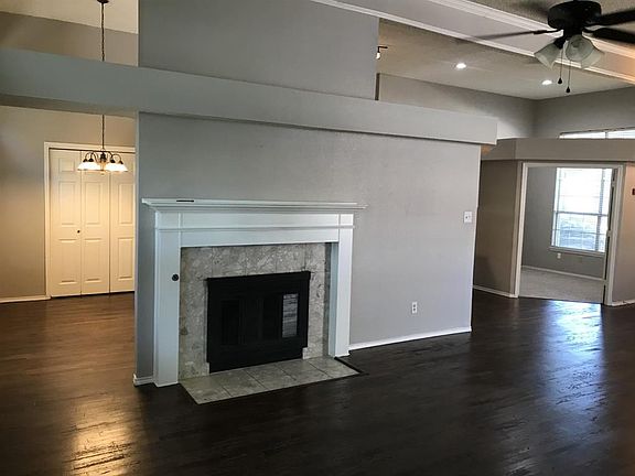 4th image of 737 Paisley Dr