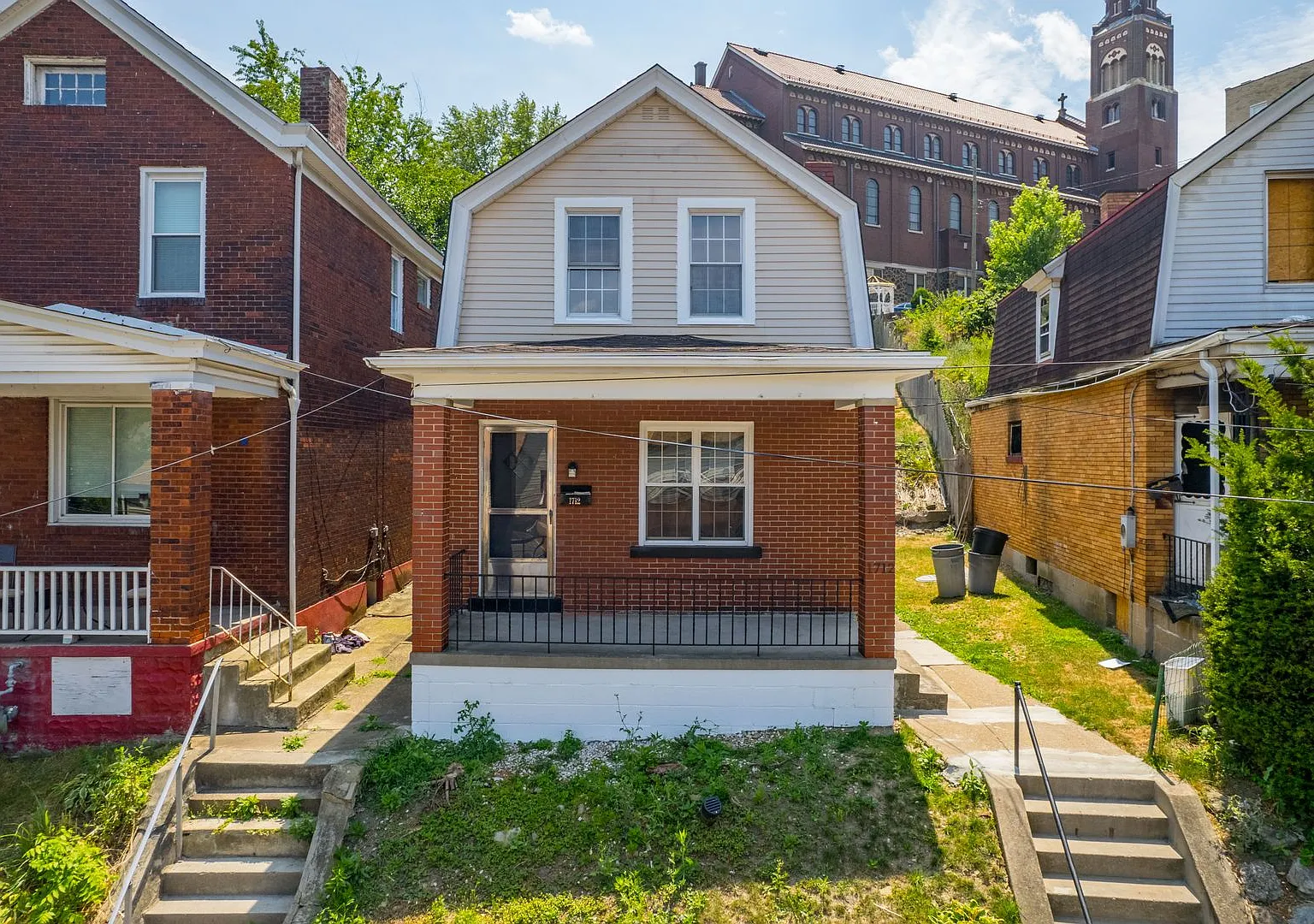 Stunning 2 bedroom home in Carrick available October 1st! — Photo 4