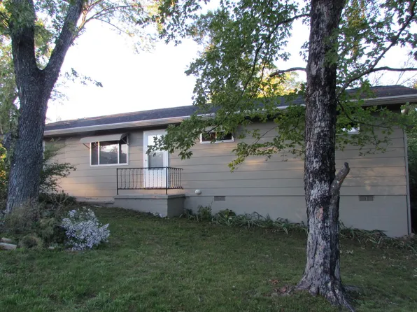 133 Buena Vista Street, Hollister, MO 65672