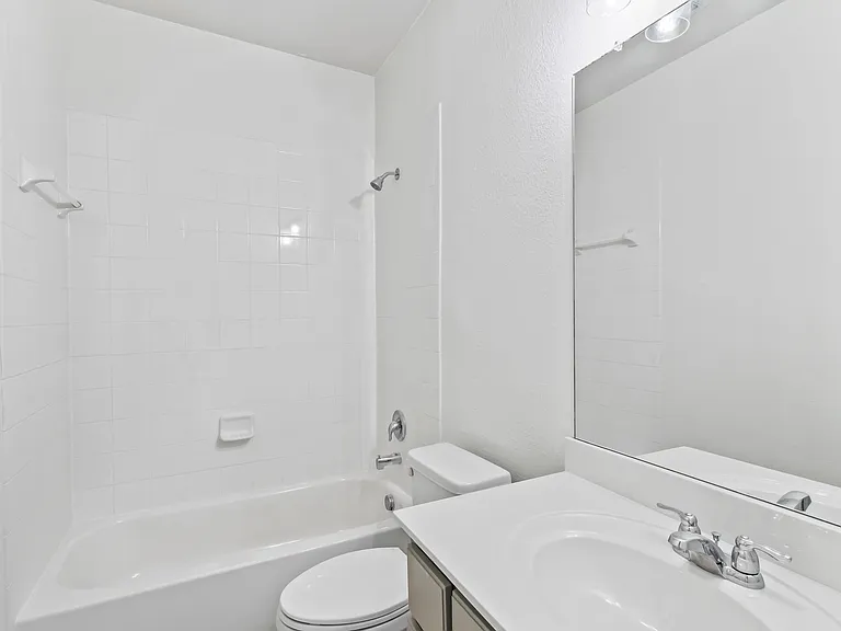 4424 Overbrook Dr — Photo 22