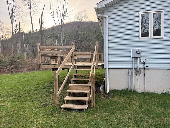 4th image of 124 De Rose Rd