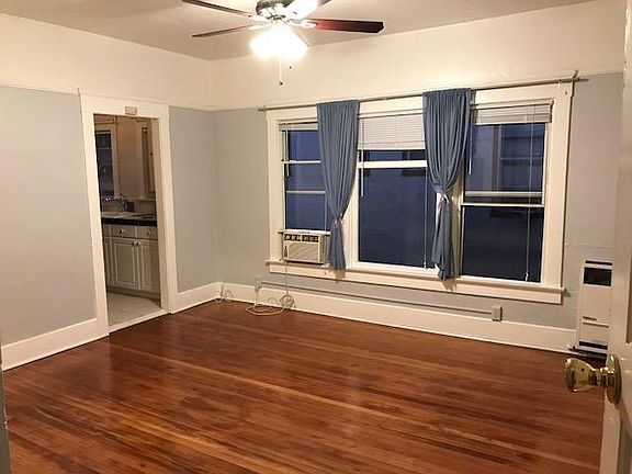 2nd image of 526 Anderson Pl APT 11