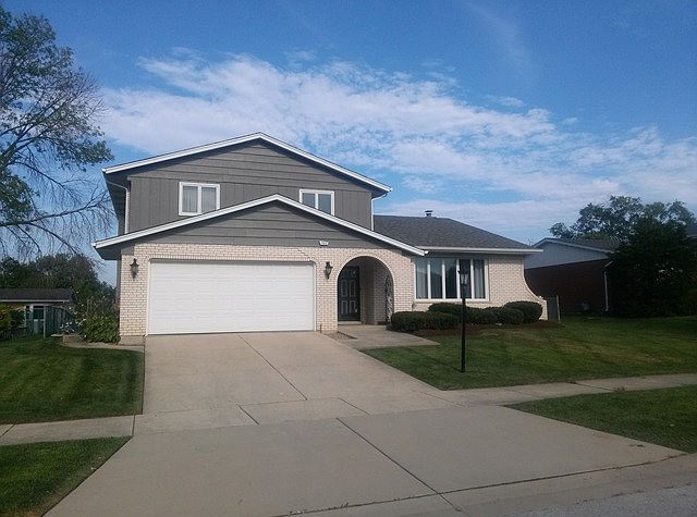 1st image of 15417 Cherry Ln
