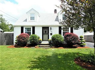 264 Sargent St, Warwick, RI 02888