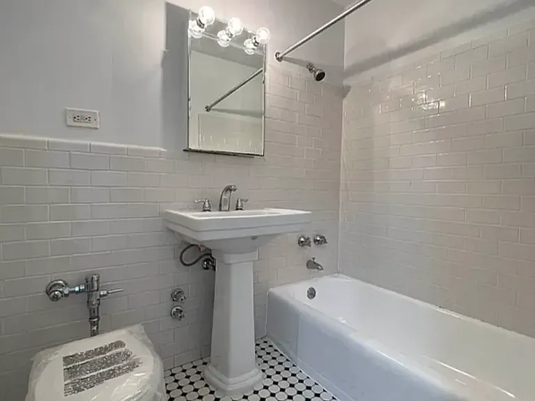 25 Vermilyea Ave #26 — Photo 4