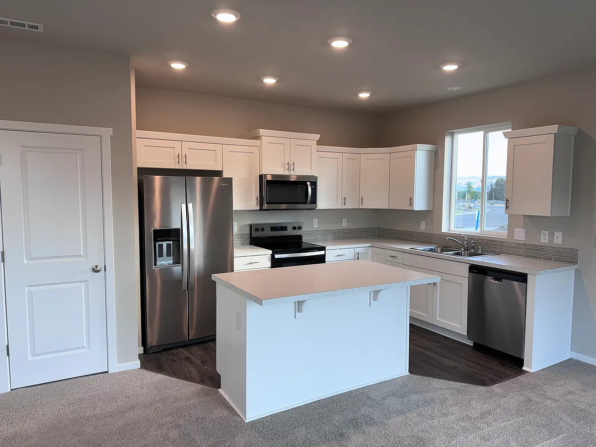 Building Photo - 3109 Roundup Dr