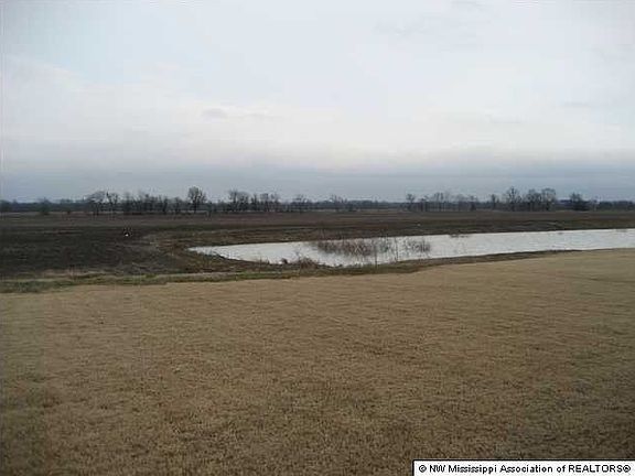 5th image of 1324 E Lake Blvd