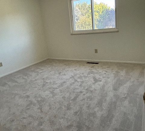 2nd image of 1300 E Huffaker Ln