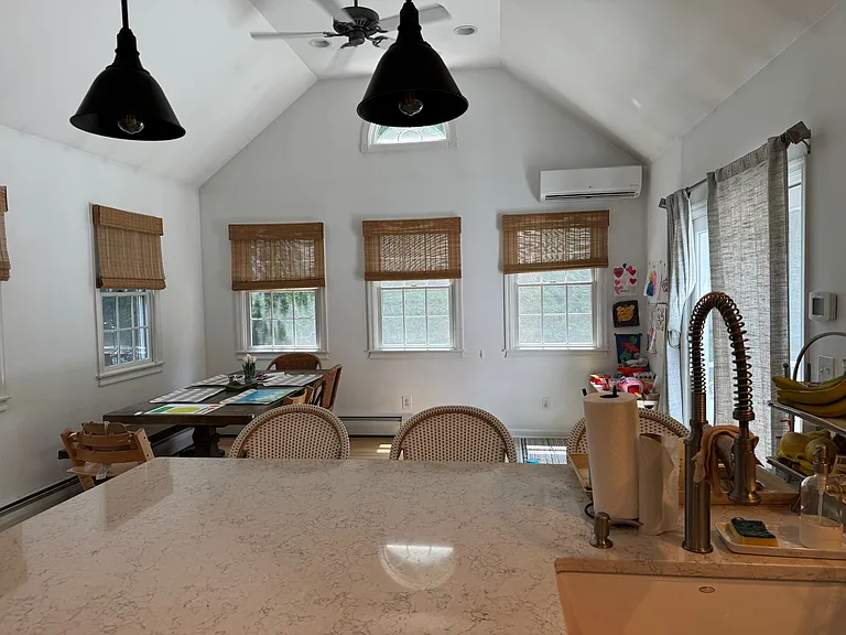 82 Linden Ave — Photo 7