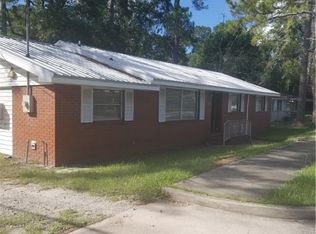 2120 Tebeau St, Waycross, GA 31501