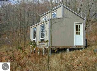 Valley Rd, Honor, MI 49640