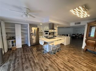 2606 NE 10th St #2606, Hallandale Beach, FL 33009