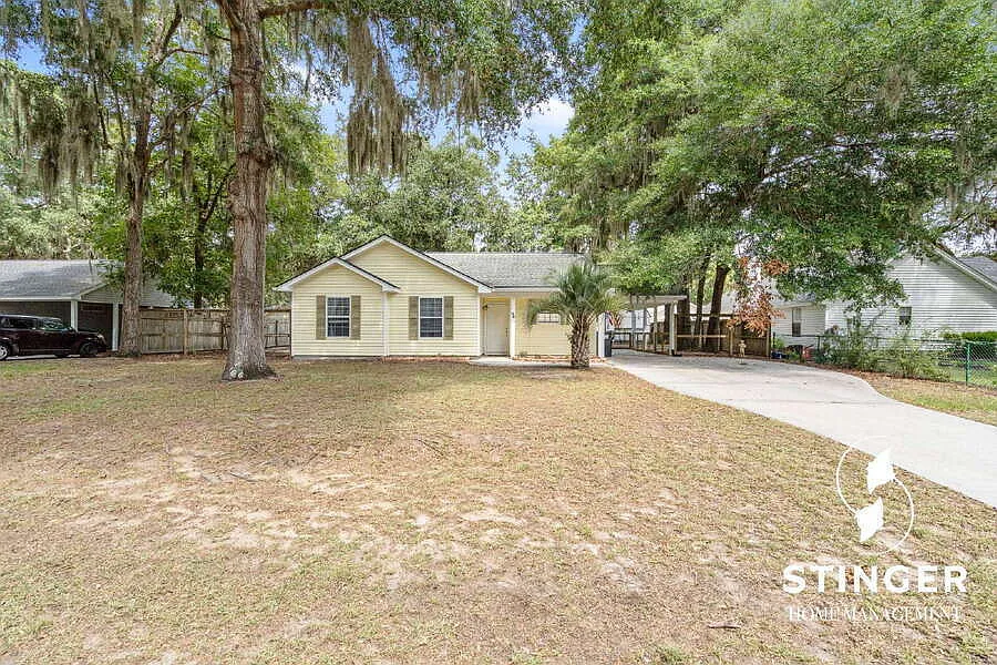 3 Bed / 2 Bath Home For Rent on Ladys Island — Photo 2