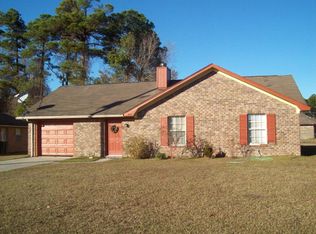 963 Birchfield Dr, Hinesville, GA 31313