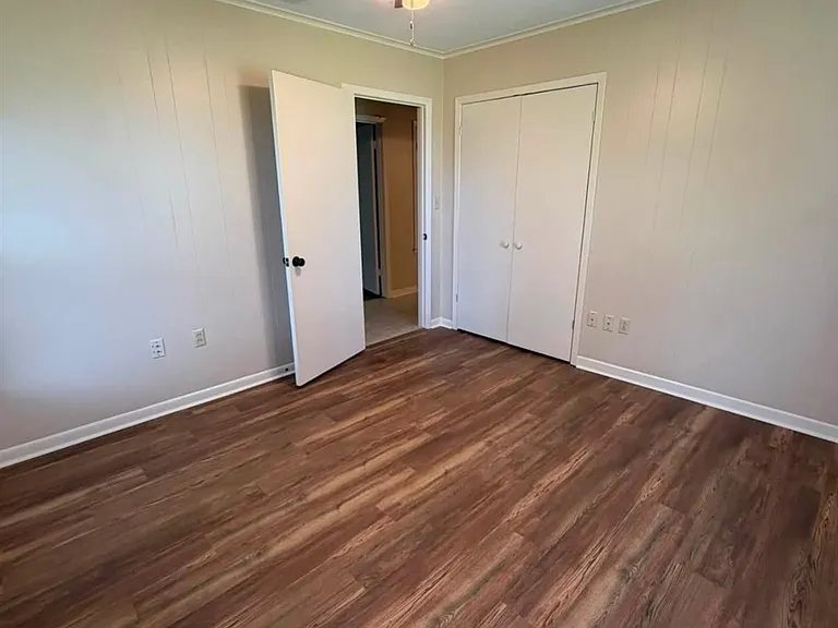 18450 Highway 110 N — Photo 13
