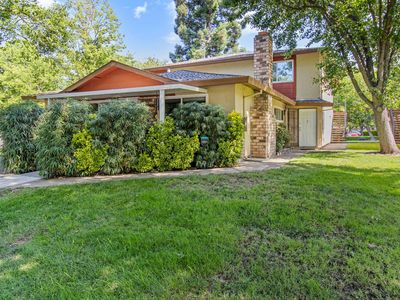 5136 Connecticut Dr APT 2, Sacramento, CA, 95841