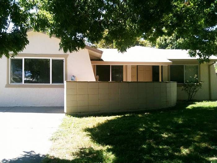 1st image of 18 Kern Ave