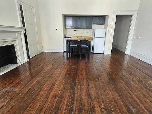 2nd image of 1512 Pine St #C