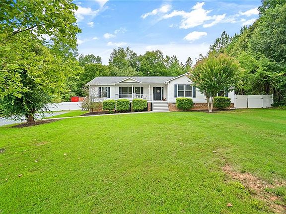 3rd image of 7110 Whitetail Dr