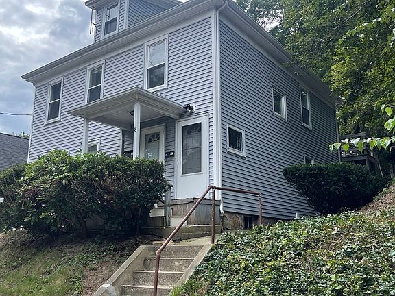 3rd image of 18 Oak St