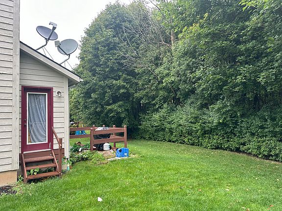 2nd image of 62 Brittany Cir