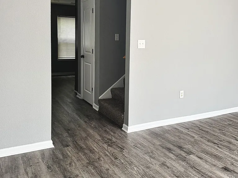 Willow Creek Townhomes — Photo 7